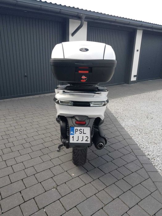 Sprzedam Skuter Piaggio X10. 125cm3. Przebieg 13000KM
