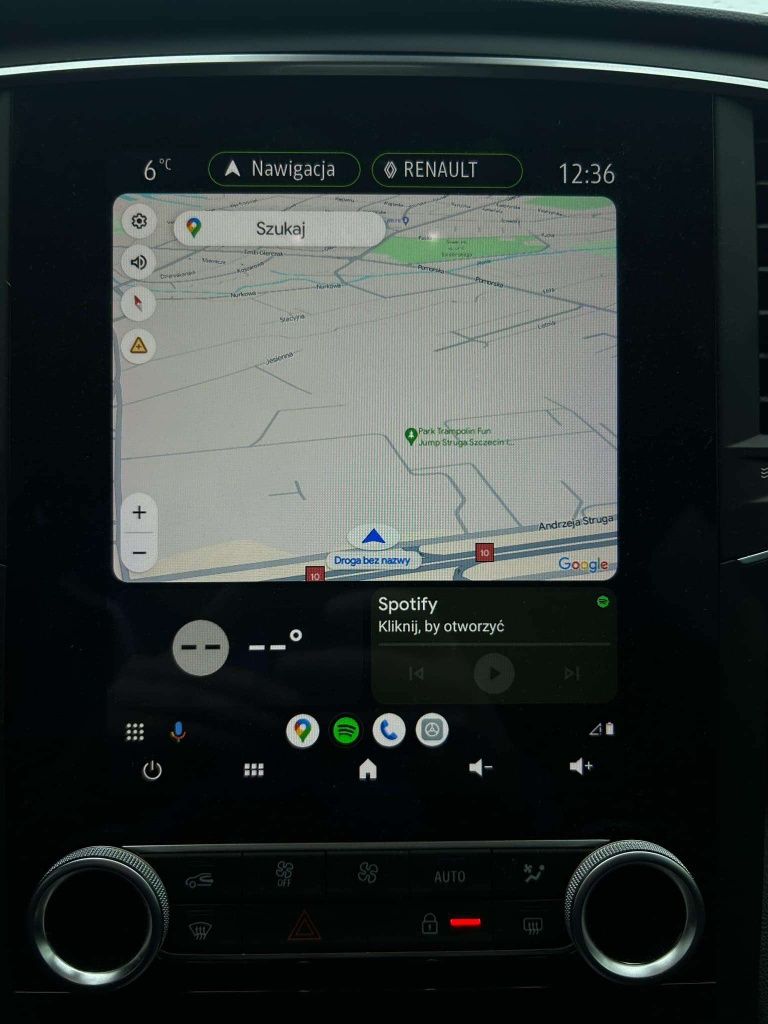Aktywacja bezprzewodowego CarPlay/Android Auto Renault EasyLink