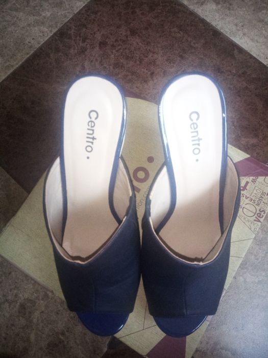 Сабо, 38 розмір.