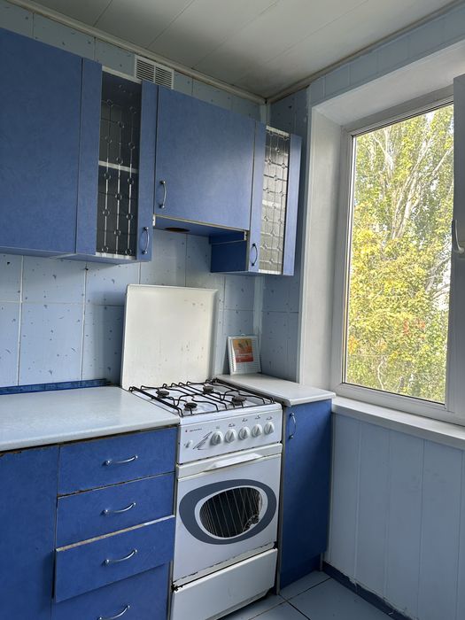 Продається тепла 2-кімнатна квартира м.Кривий Ріг , Інгулецький р-н