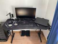 Biurko gamingowe Ultradesk XXL Czarne 160 cm x 75 cm
