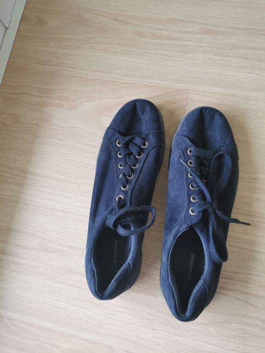 Buty r. 40 granatowe trampki