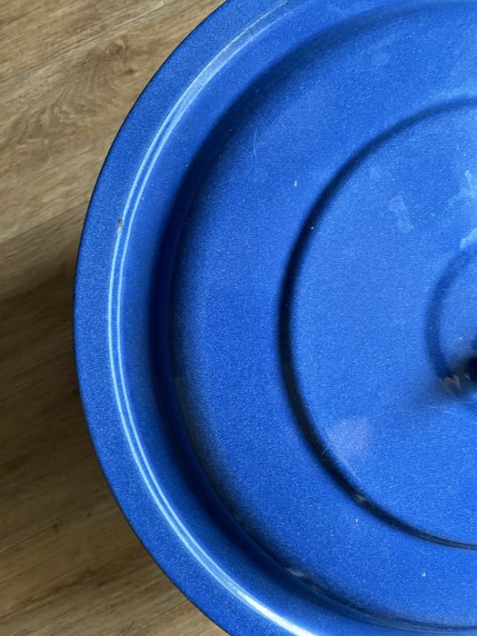 Продам кастрюлю б/у 40 литров