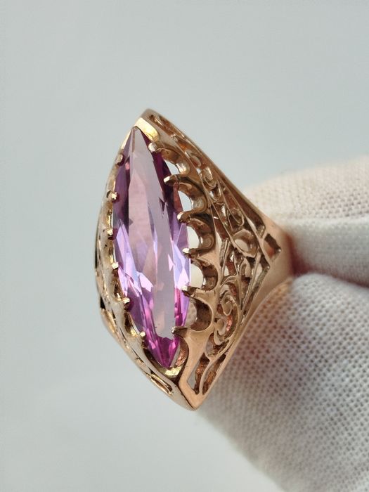 Золотое кольцо СССР с Александритом Золота радянська каблучка