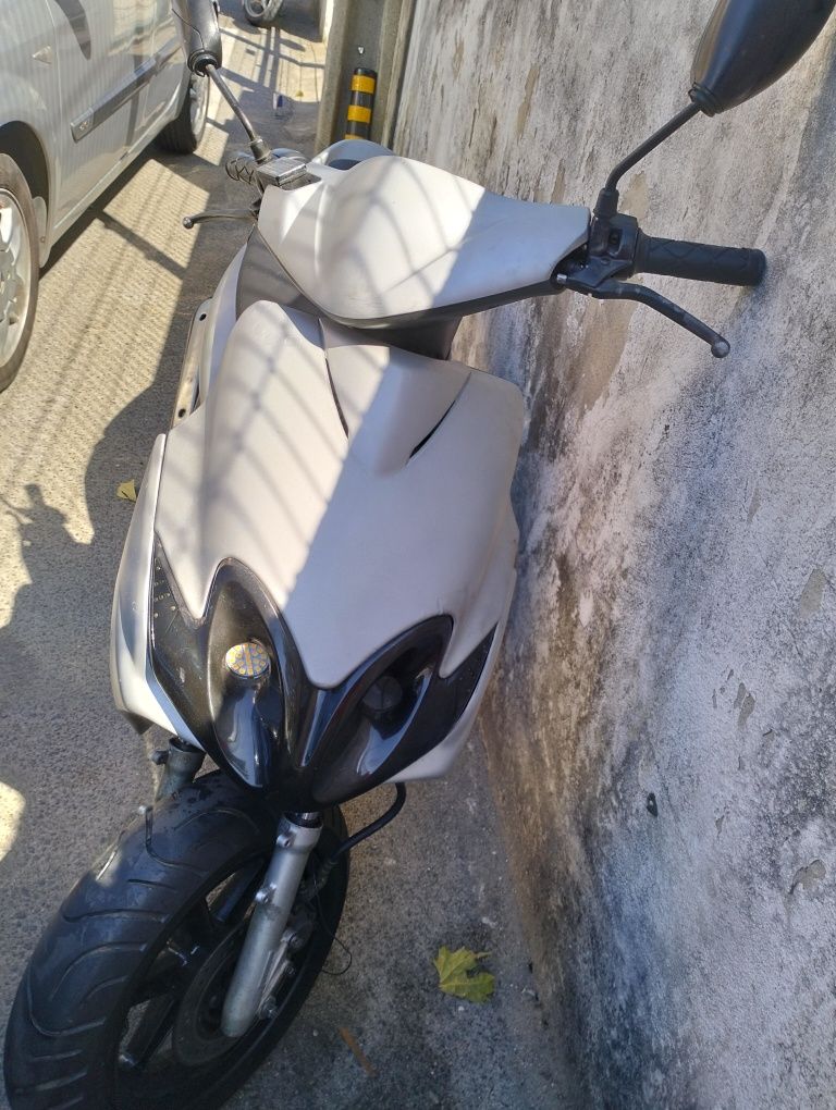 Vende-se para peças