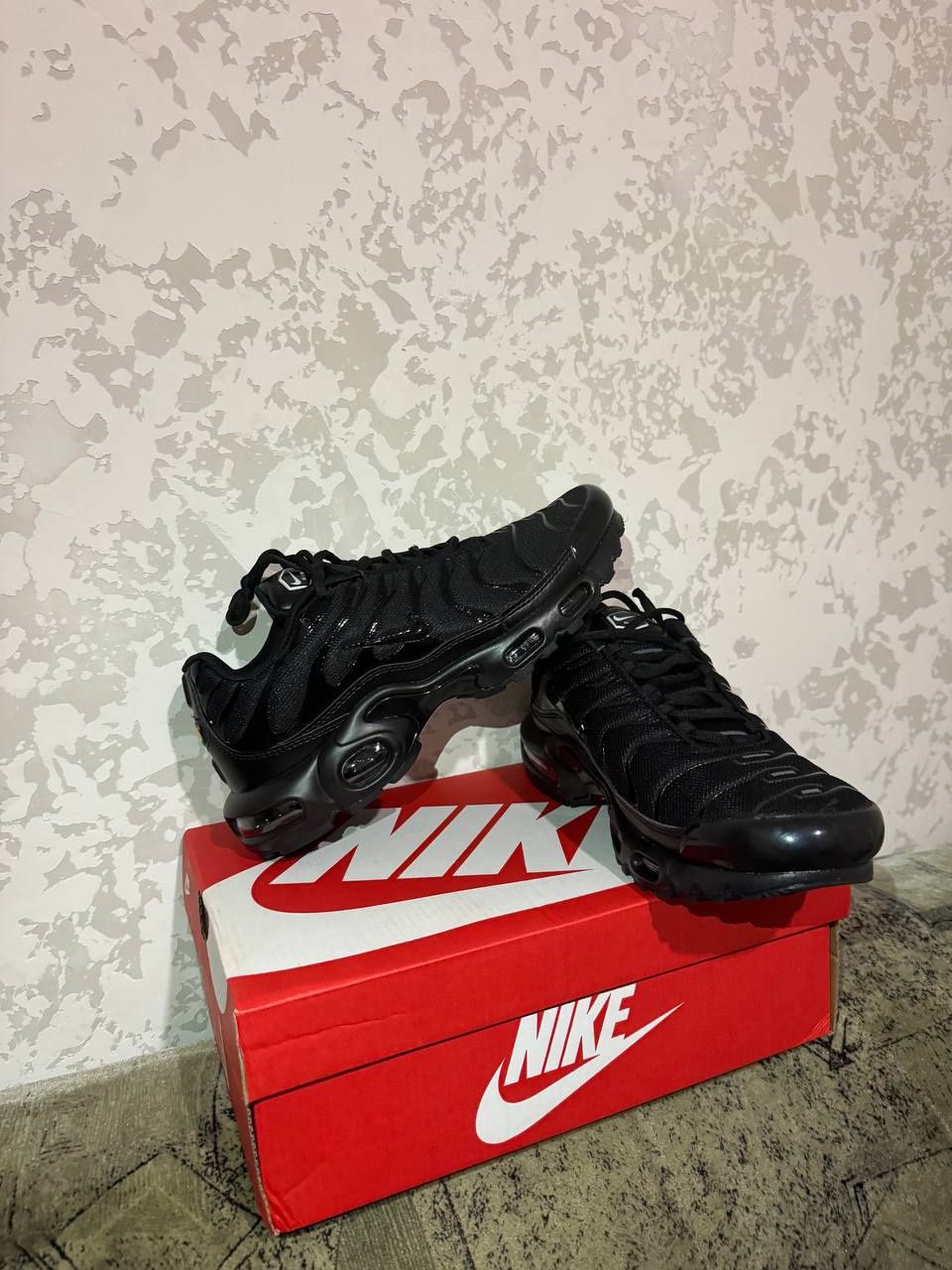 Nike tn black plus