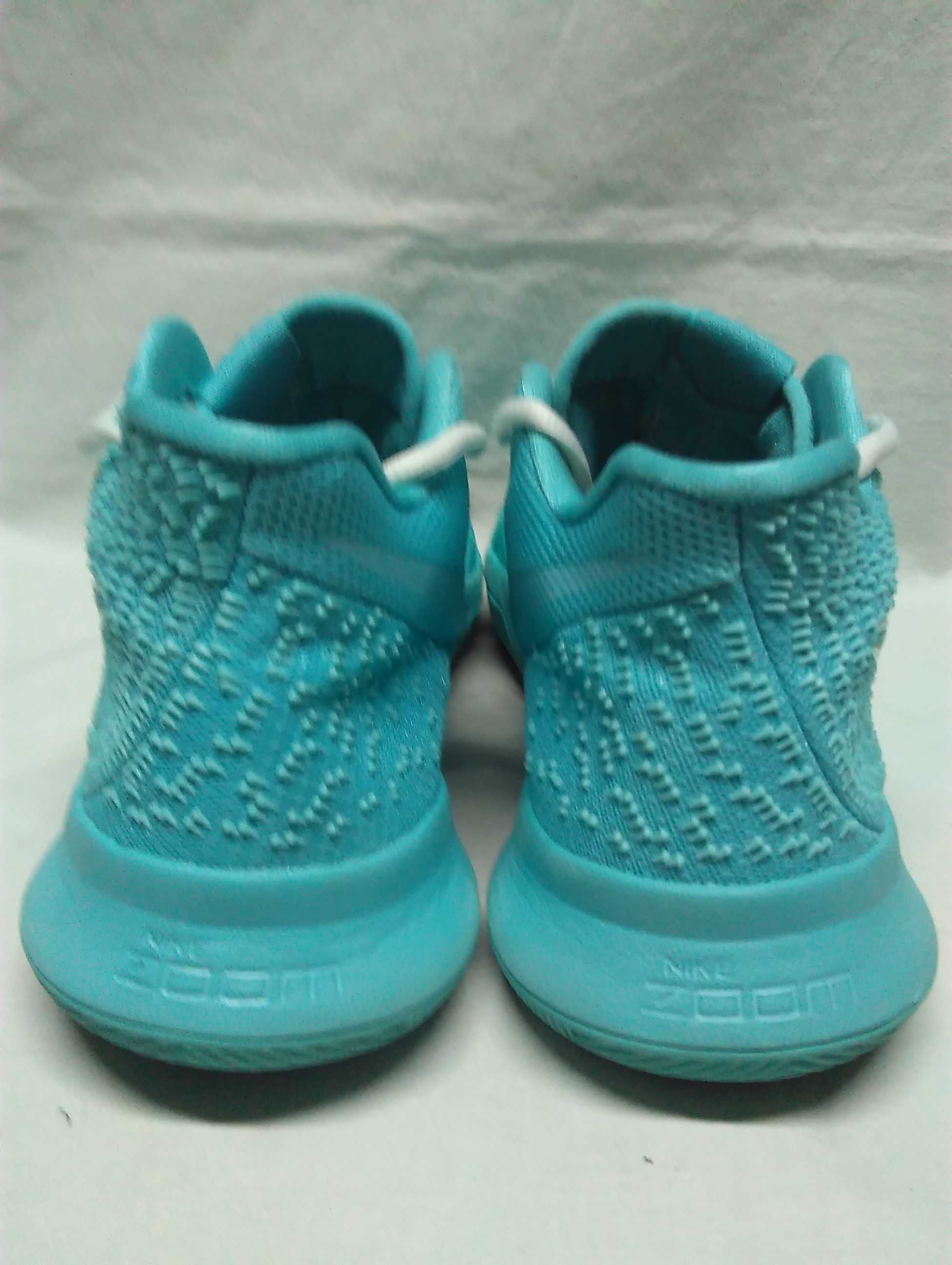 Buty Nike KYRIE 3 TIFFANY rozm. 42,5