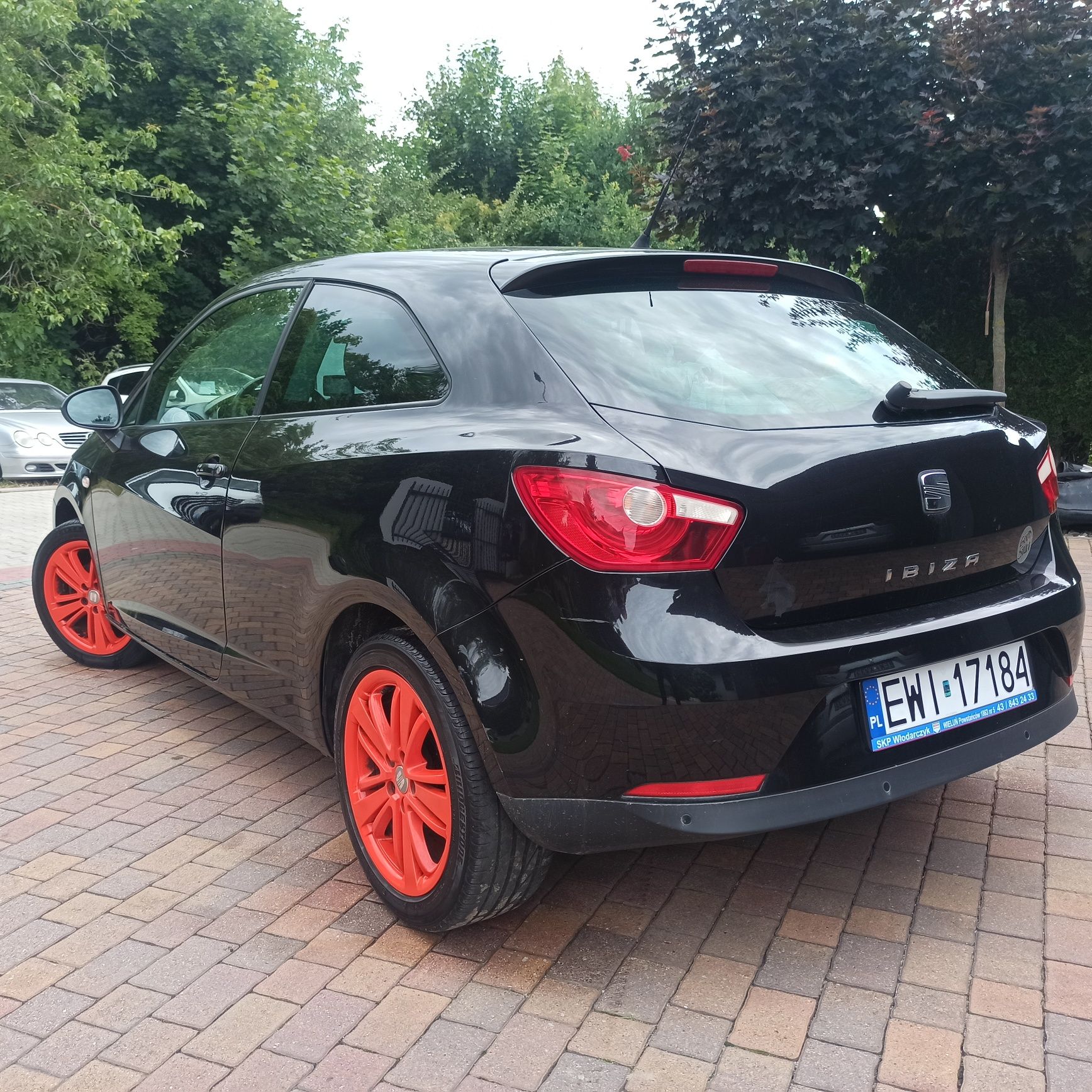Ibiza  Sport  1,4  klima   elektryka  2  komplety  kół