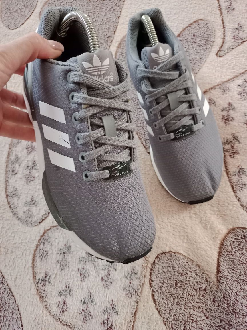 Кроссовки Adidas оригинал