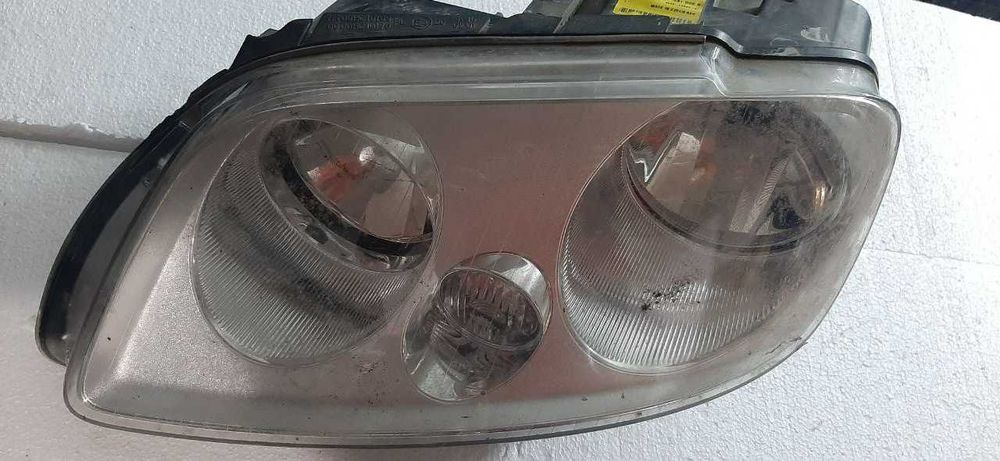 Передние фары VW Caddy 2K0 941 005 B