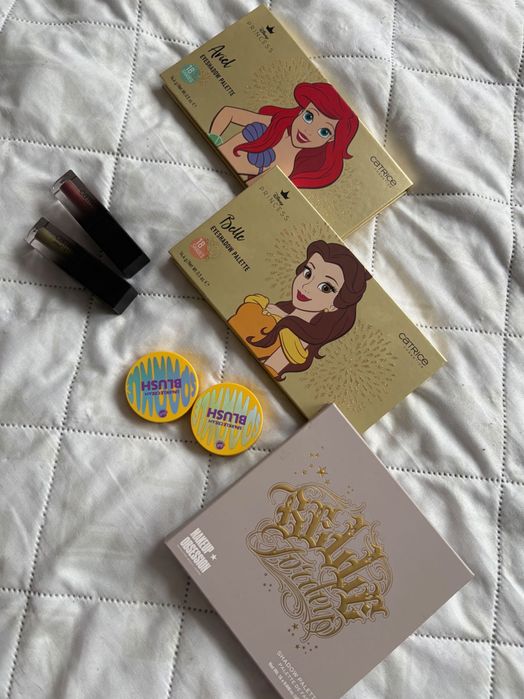 Zestaw kosmetyków do makijażu