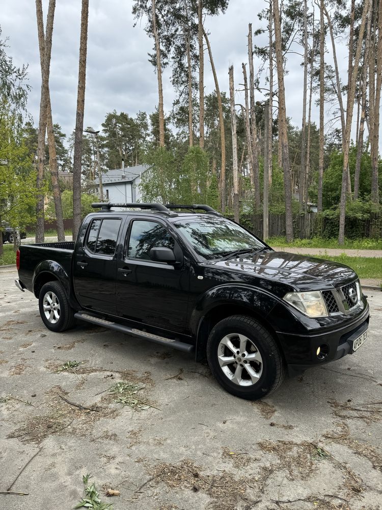 Пикап Nissan Navara 2.5 дизель автомат