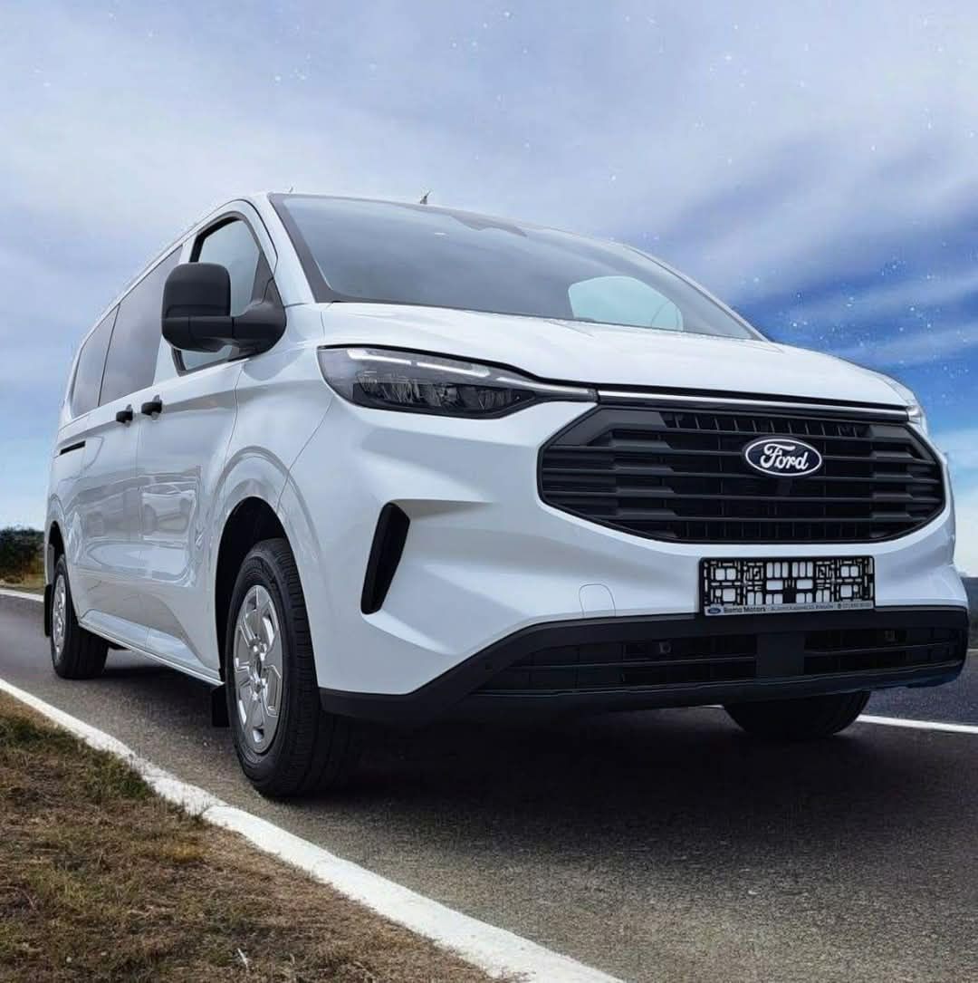 Ford Transit Custom 9os