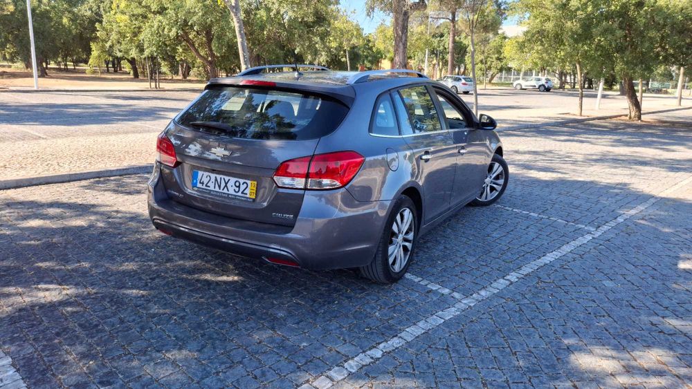 Chevrolet Cruze SW 1.7 VCDi LTZ