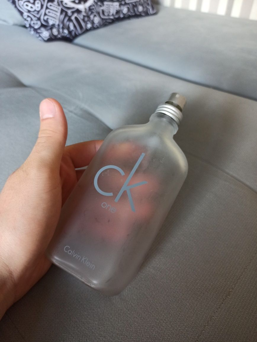 Flakon po Calvin Klein One EDT 200ml