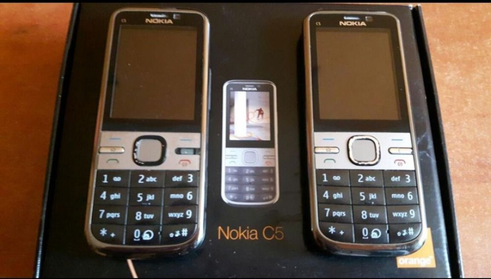 Nokia C5, 3.2 Mpix. Stan zadbany.Dla Seniorów