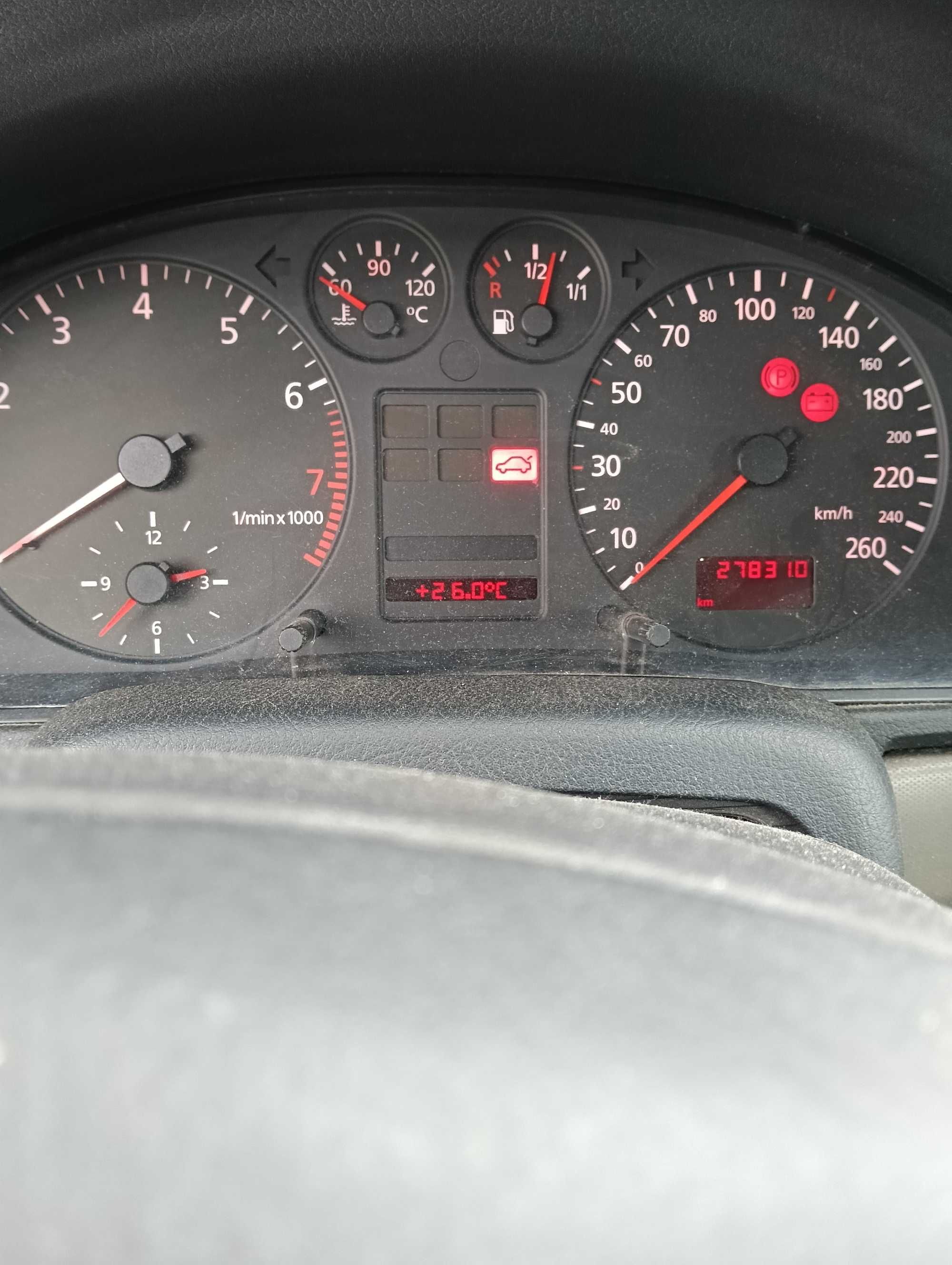 Audi A4 B5, 1.6 Benzyna + gaz. Car play