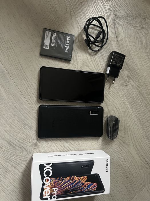 Samsung X-cover z dodatkową baterią