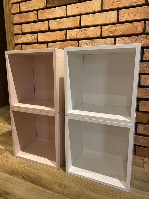 4 półki ścienne w dwóch kolorach