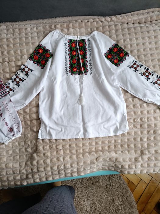 Вишиванка для дівчинки.