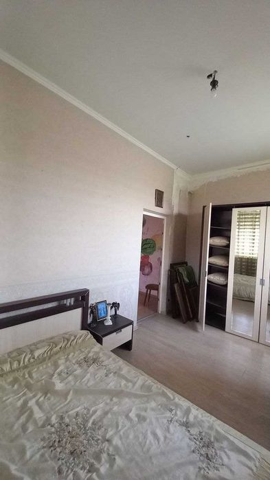 Продам дом на два входа с участком, центр село Усатово/10км от  Одессы