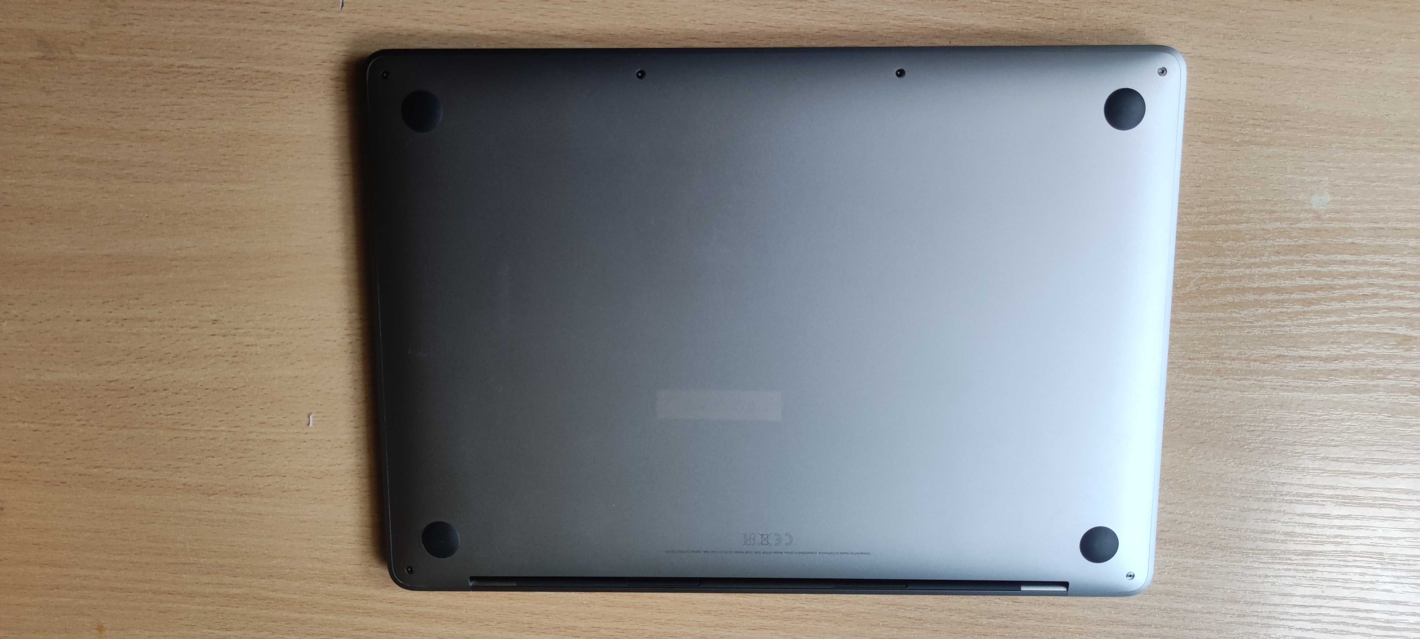 Laptop Apple MacBook Pro 13/2017/13,3"/i7/16GB/256GB/macOS