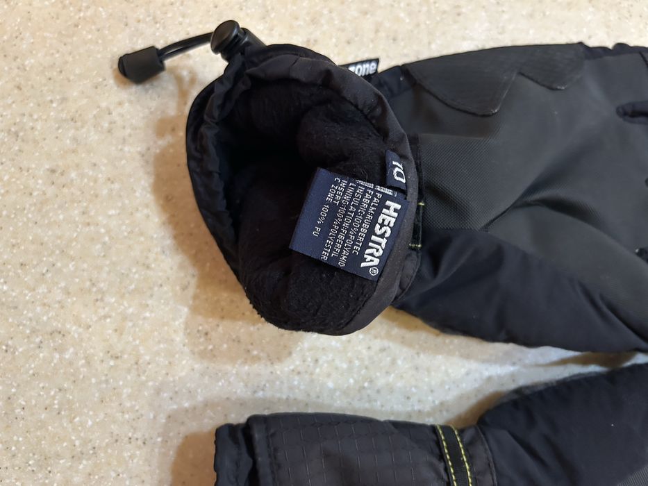 Перчатки горнолыжные Hestra.