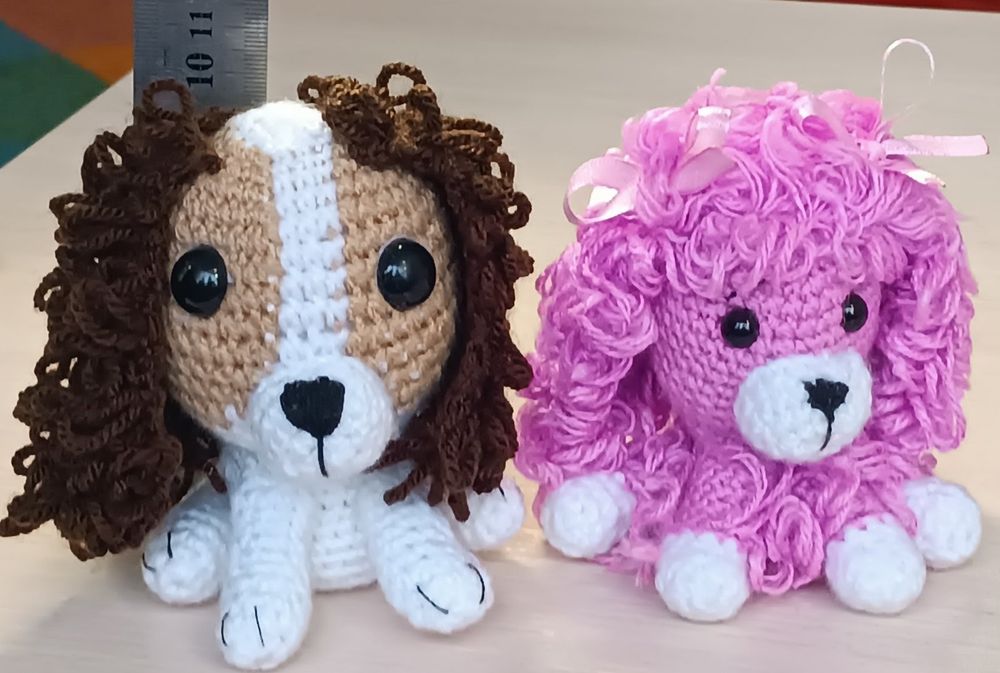 Іграшка ручної роботи амігурумі собачки умі