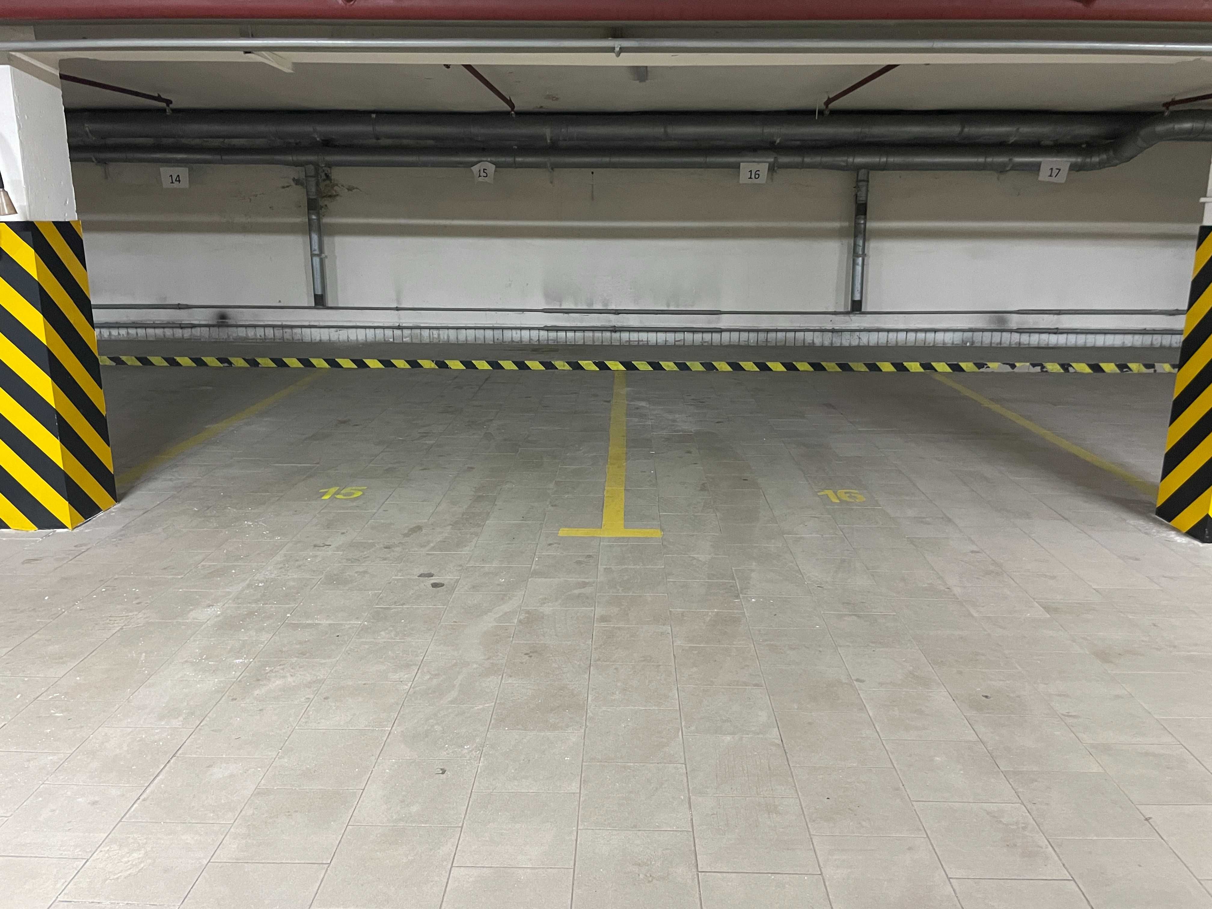 Продаж паркомісця в паркінгу, пр-т Григоренка,33/44, метро Позняки