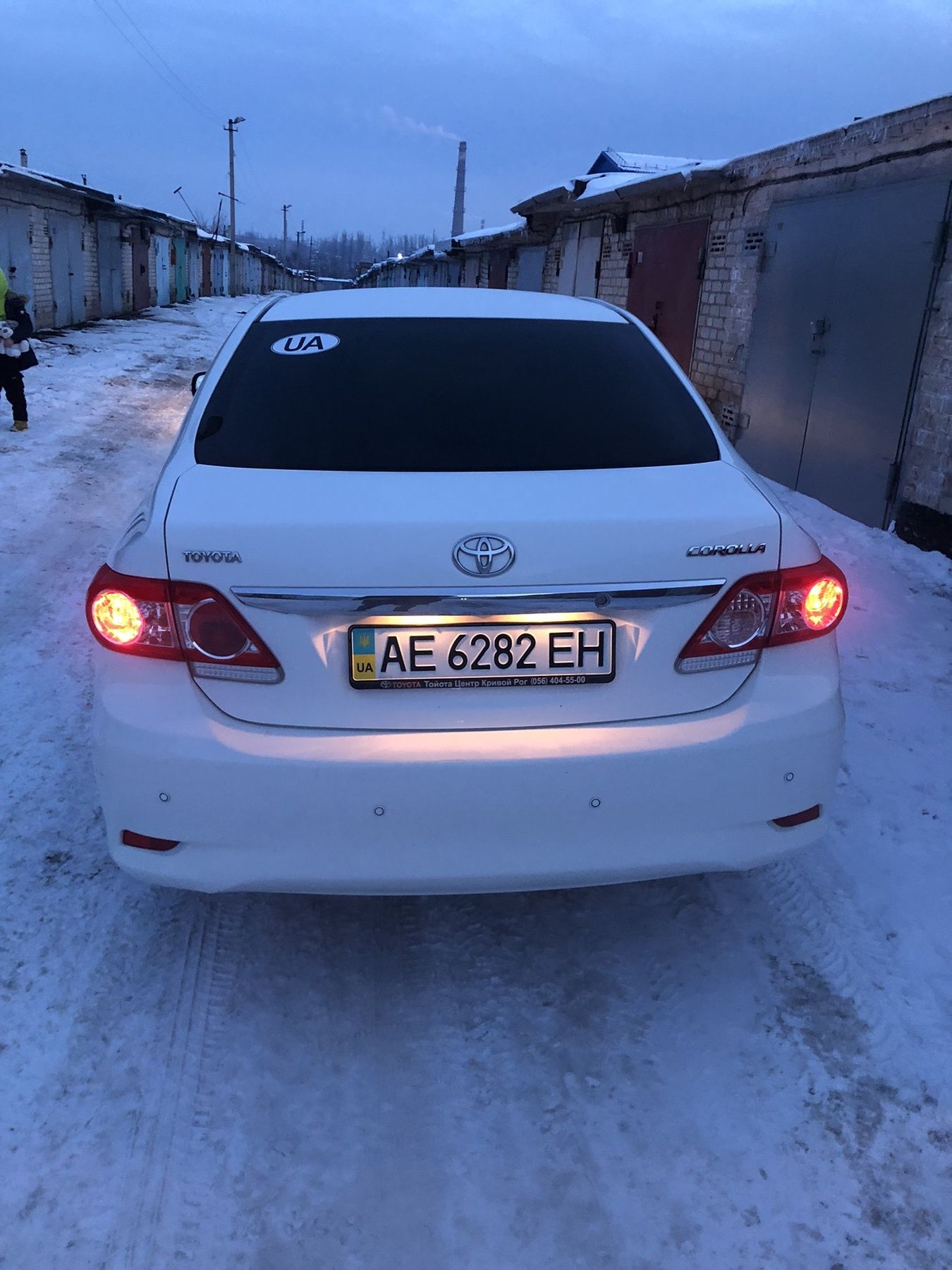 TOYOTA Corolla седан