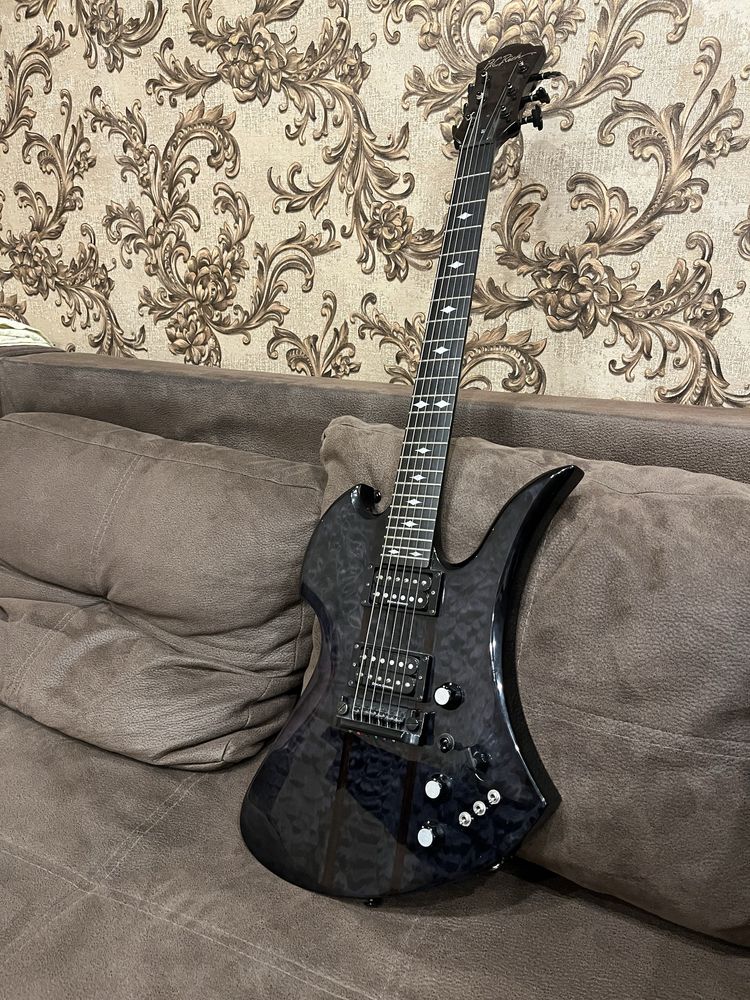 B.C. Rich Mockingbird ST Hardtail (BC Rich, Bc-rich)