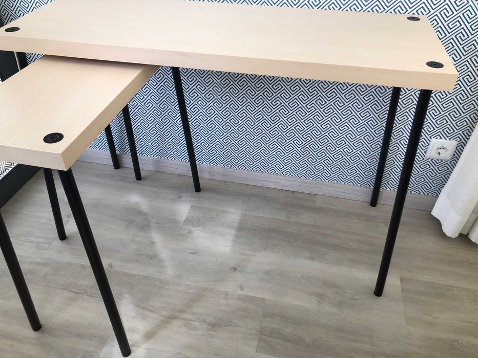 Conjunto 2 consolas / mesas de encaixar NOVAS