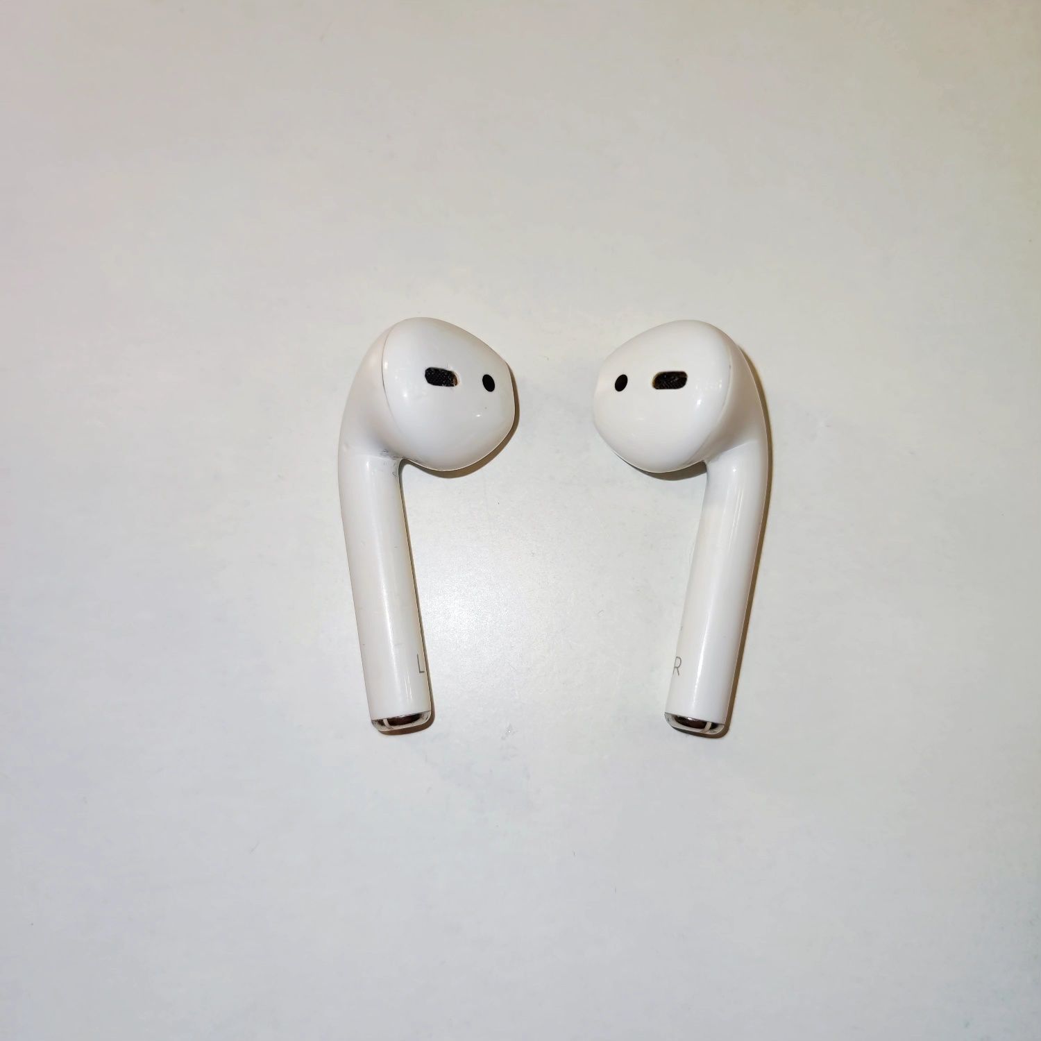 Навушники ОРИГІНАЛ Apple AirPods 2 with Charging Case (MV7N2AM/A)