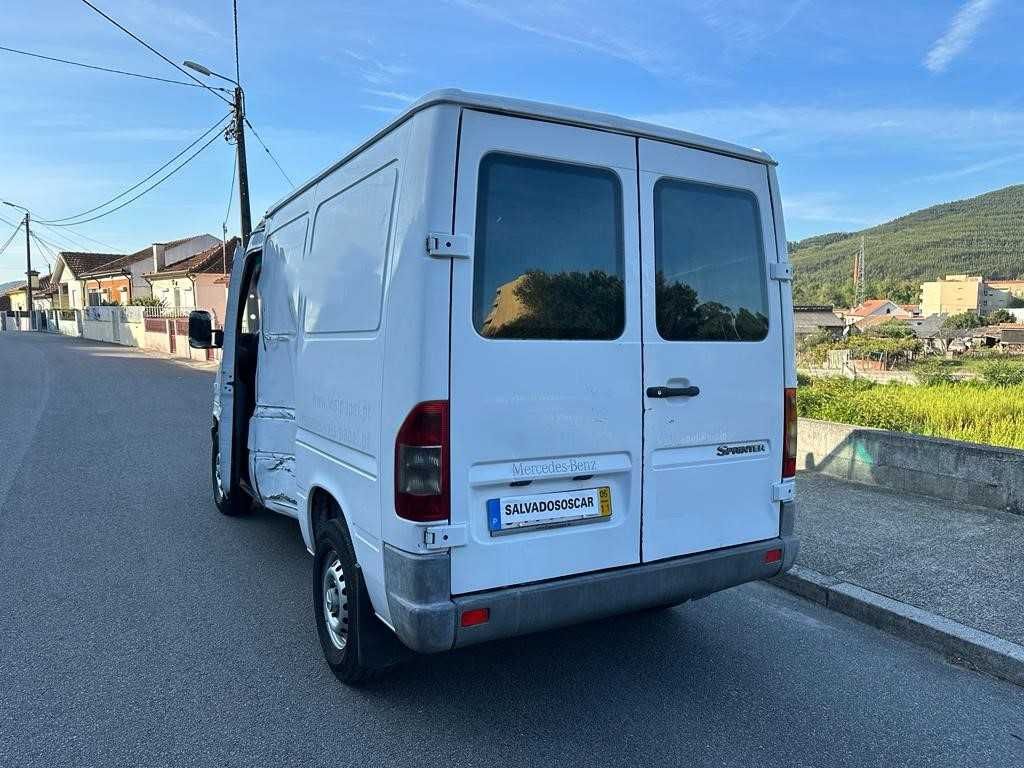 MERCEDES-BENZ Sprinter 208 CDI