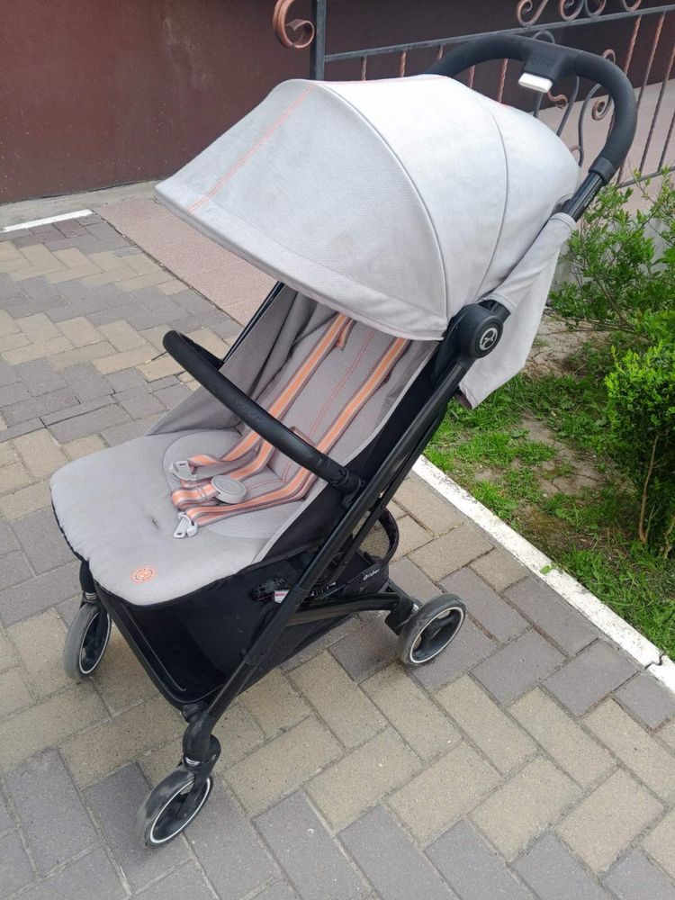 Прогулянкова коляска Cybex Beezy