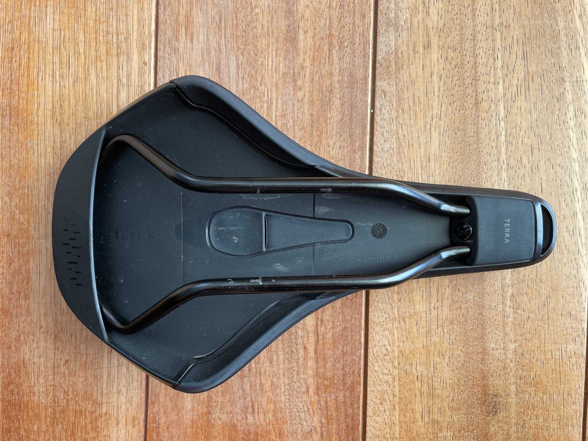 Siodełko Fizik Terra Aidon x5, 145mm