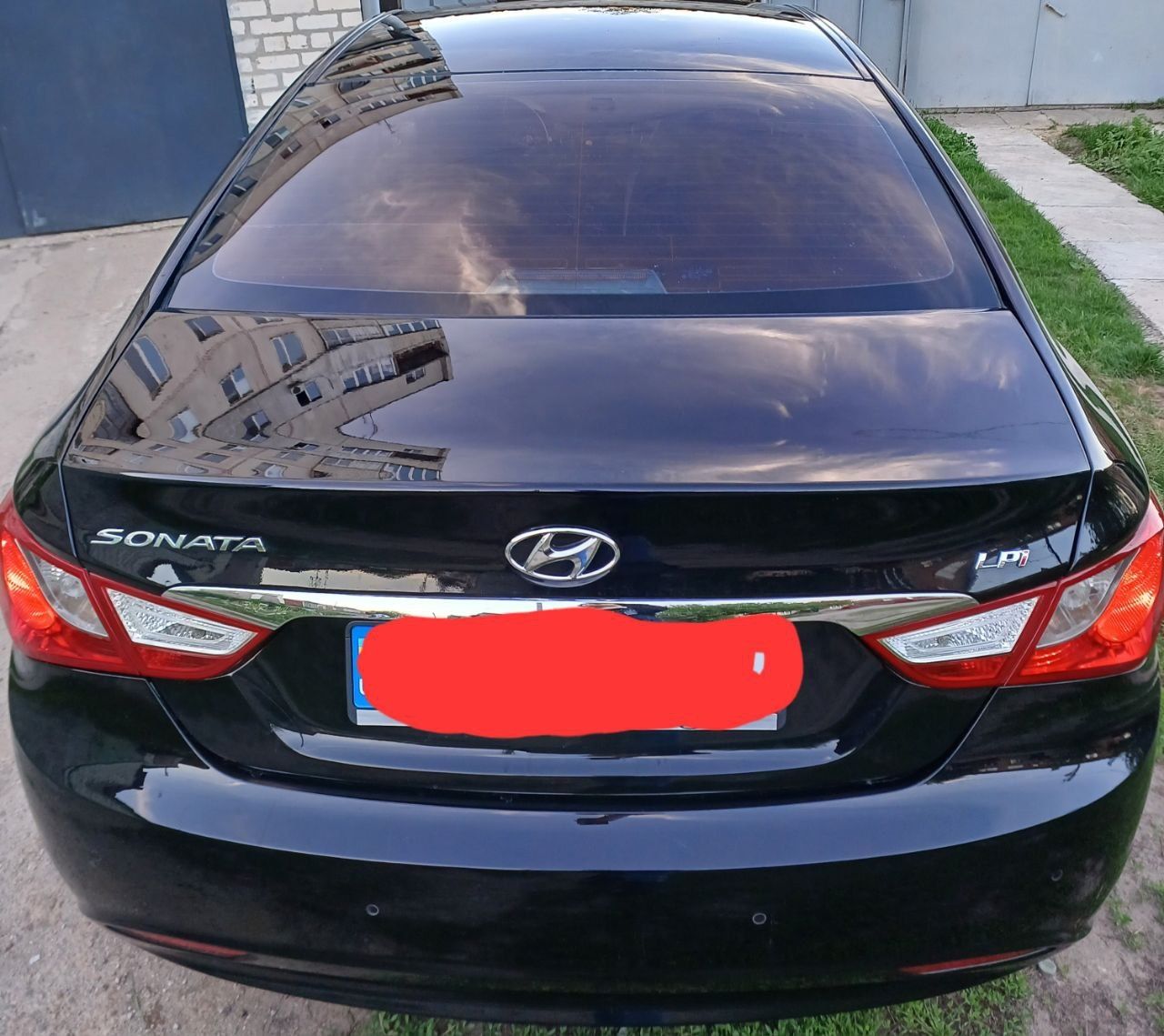 Hyundai Sonata  YF