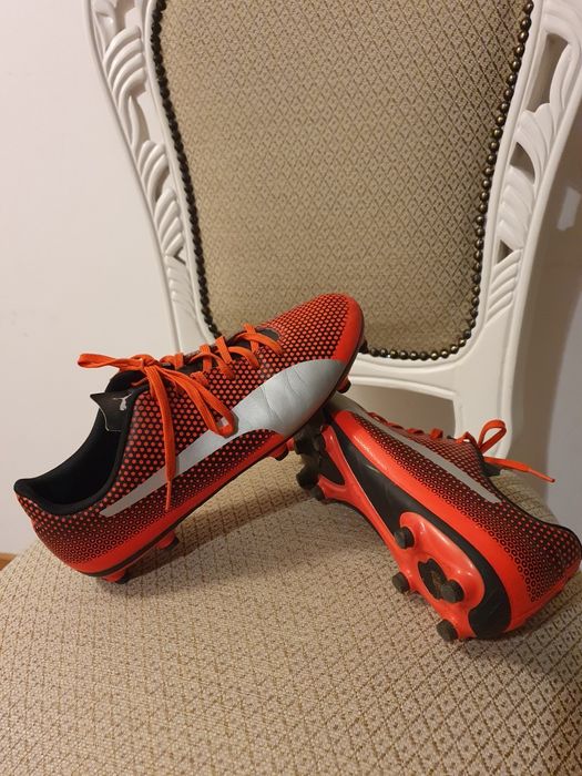 Korki Puma 42 piłka nożna