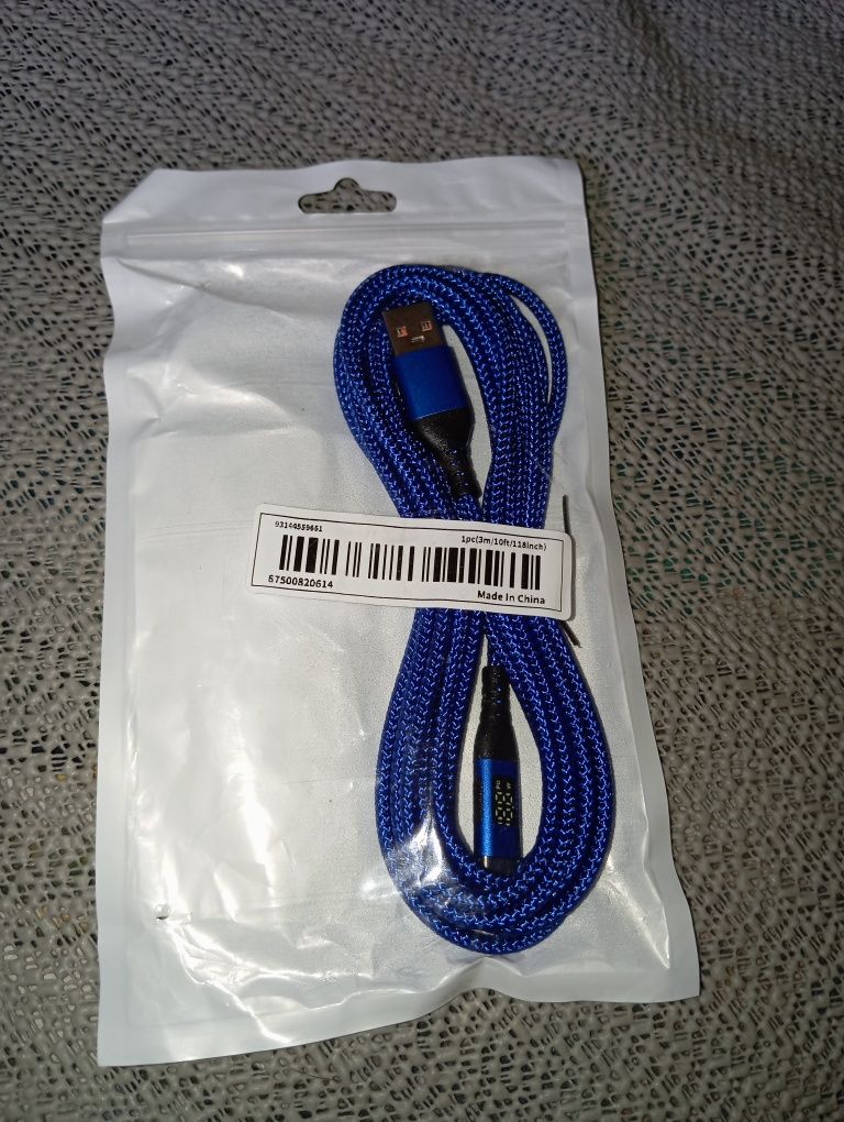 Kabel USB typu C z wyświetlaczem - 3 metry