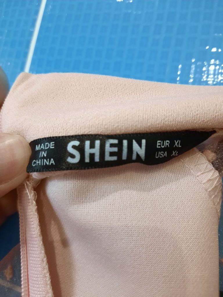 Рожеве плаття від Shein