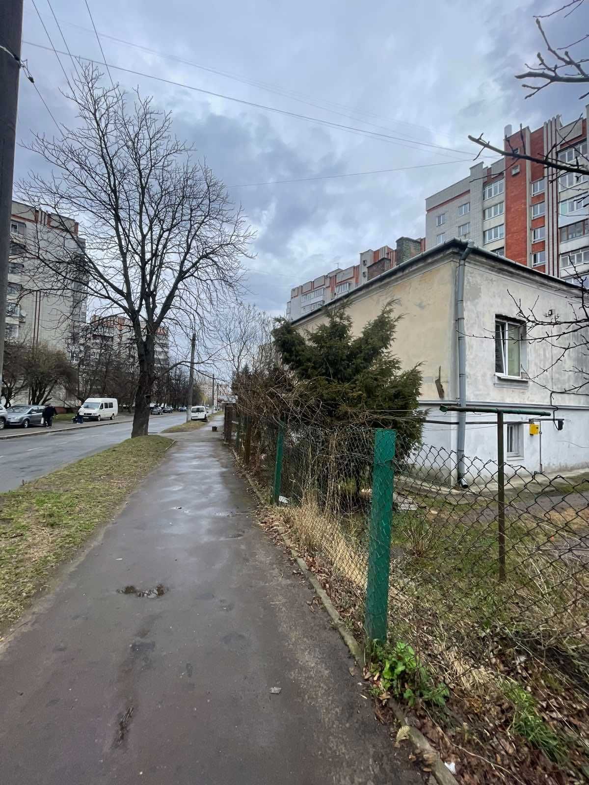 Продаж окремої будівлі в ТОП локації міста під клініку, ТЦ, комерцію