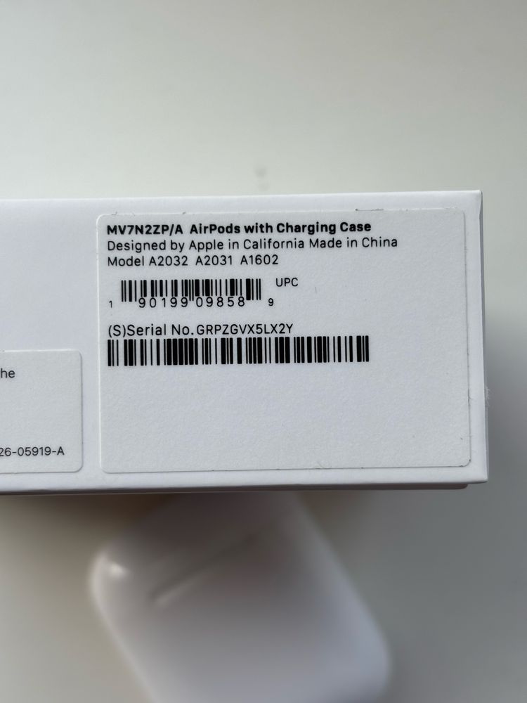 Apple AirPods 2 (MV7N2)