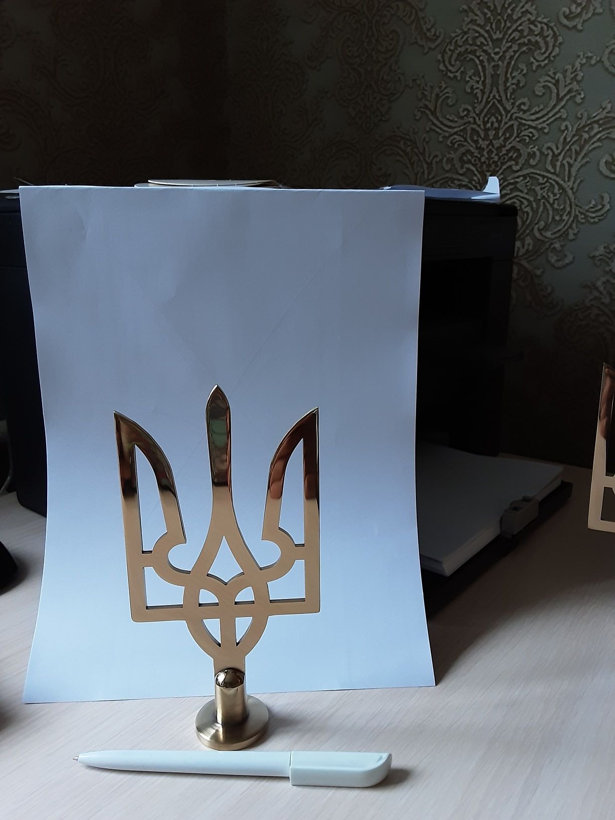 Тризуб, золотий герб України, виготовлення.