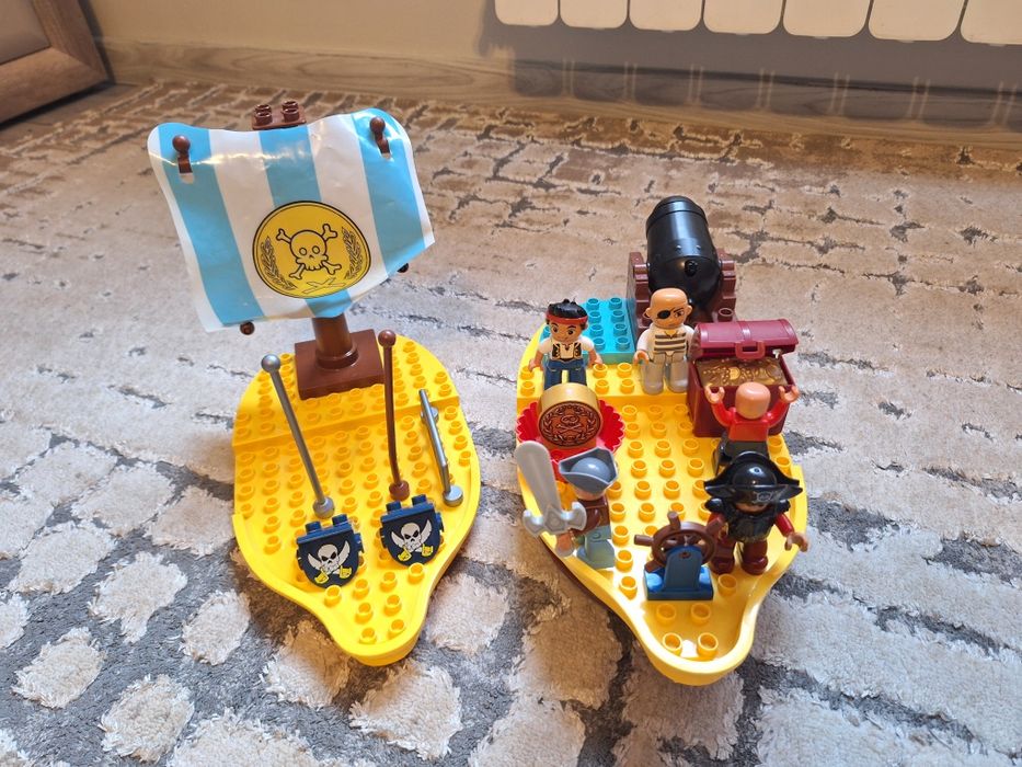 Statek piracki Lego Duplo piraci gratis