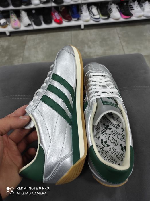 ОРИГІНАЛ 100% Кросівки Adidas Originals Country Casual 40 2/3