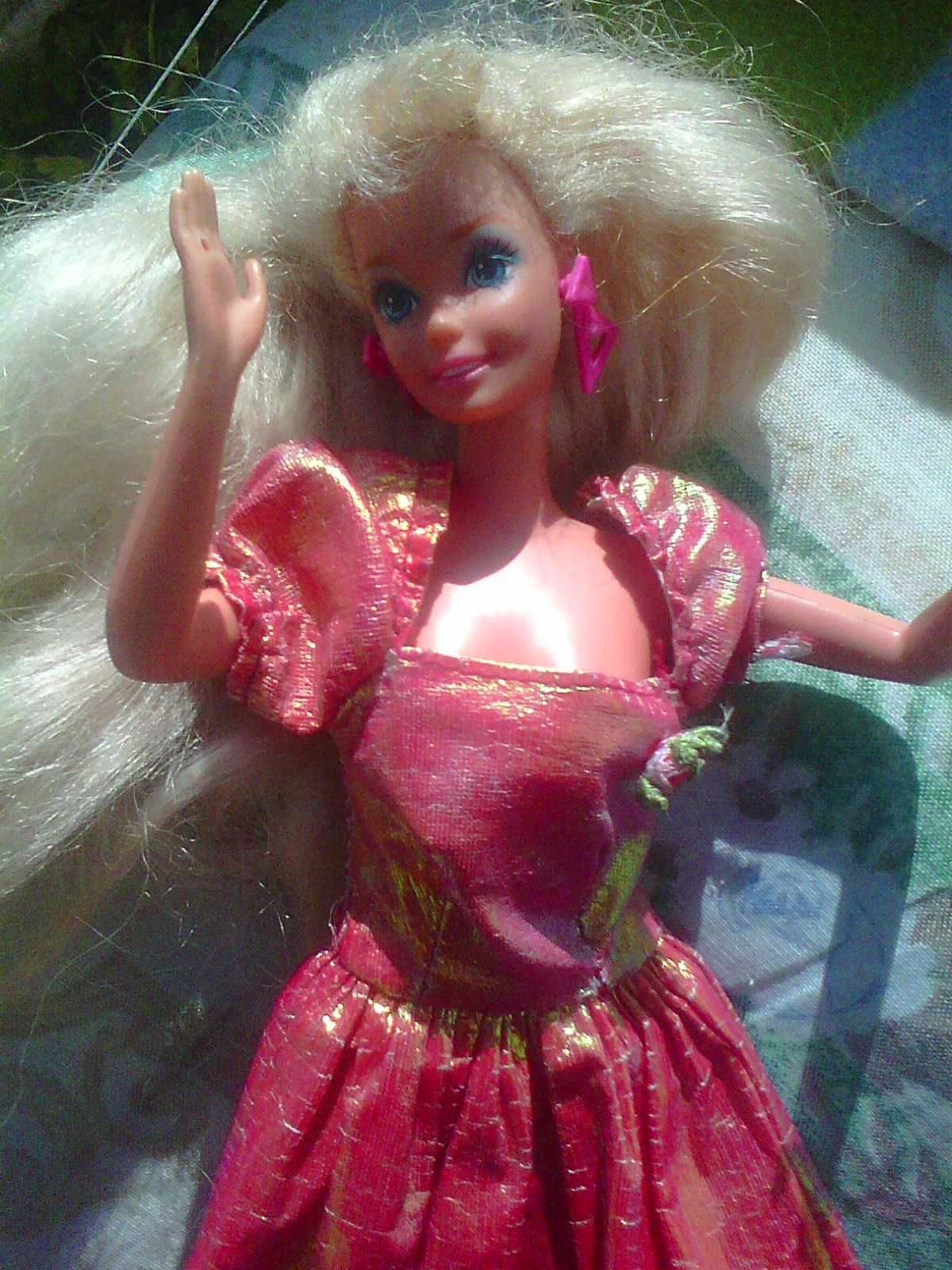 barbie boneca brincos e vestido mattel- portes ctt incluidos