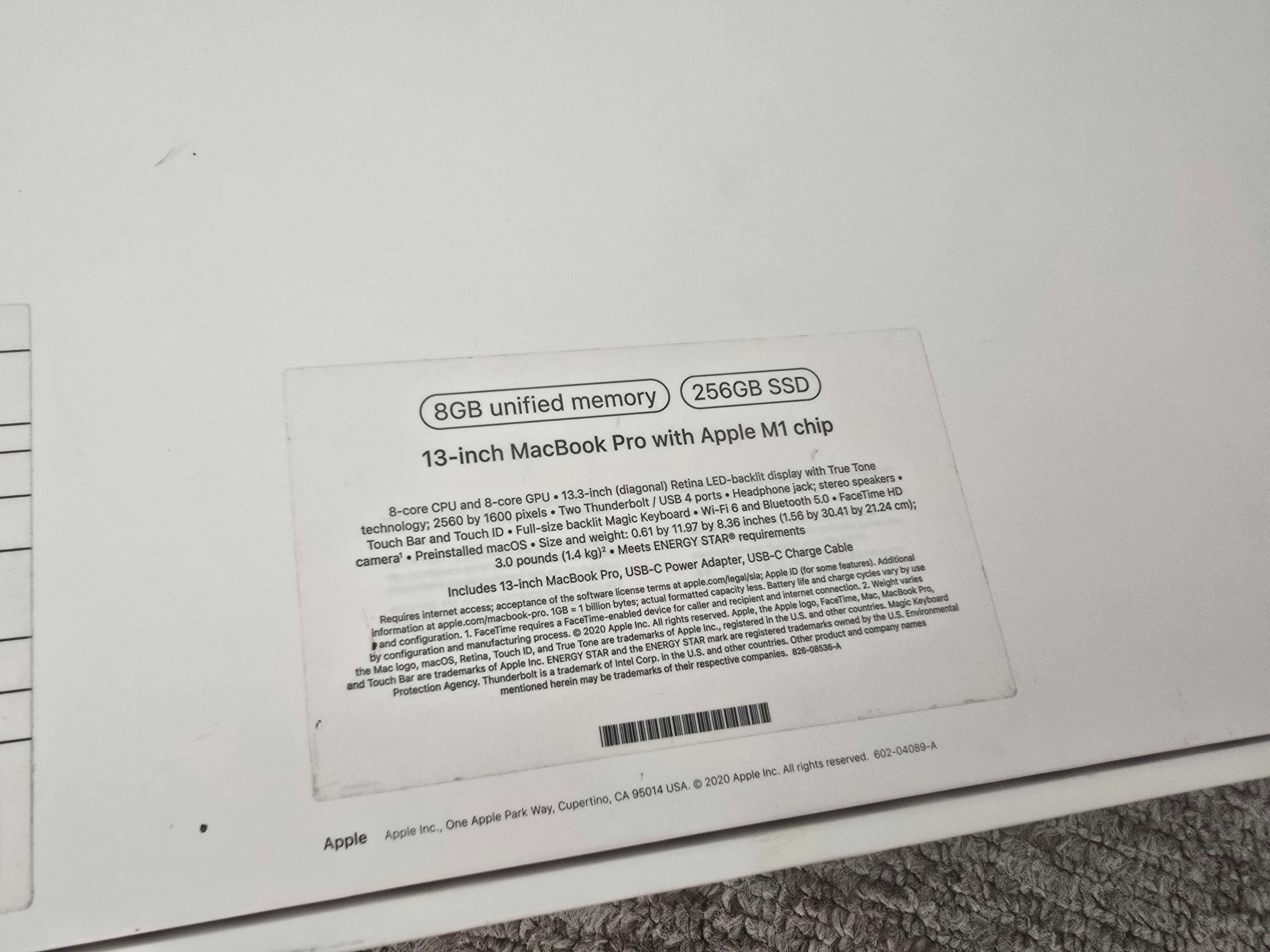 Macbook Pro 13"  (2020) Touchbar  M1 •8Gb •256Gb