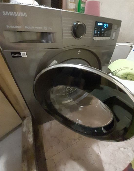 Продам стиральную машину