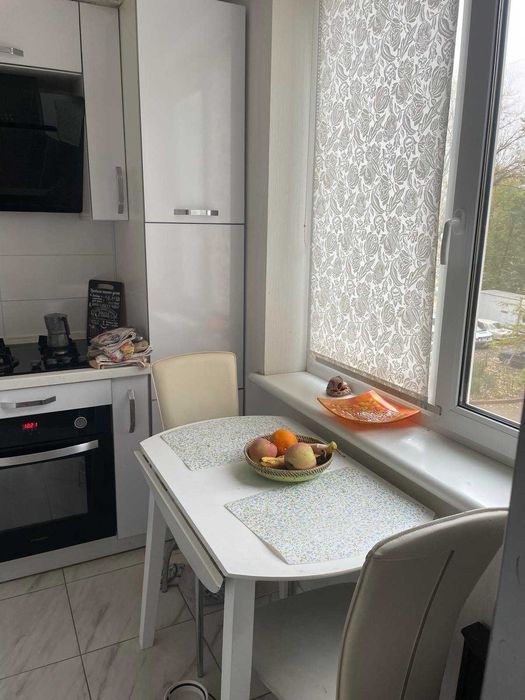 59000 пр.ГАГАРИНА 45а Продам Укомплектованную 3 комн кварт,3 этаж!AS