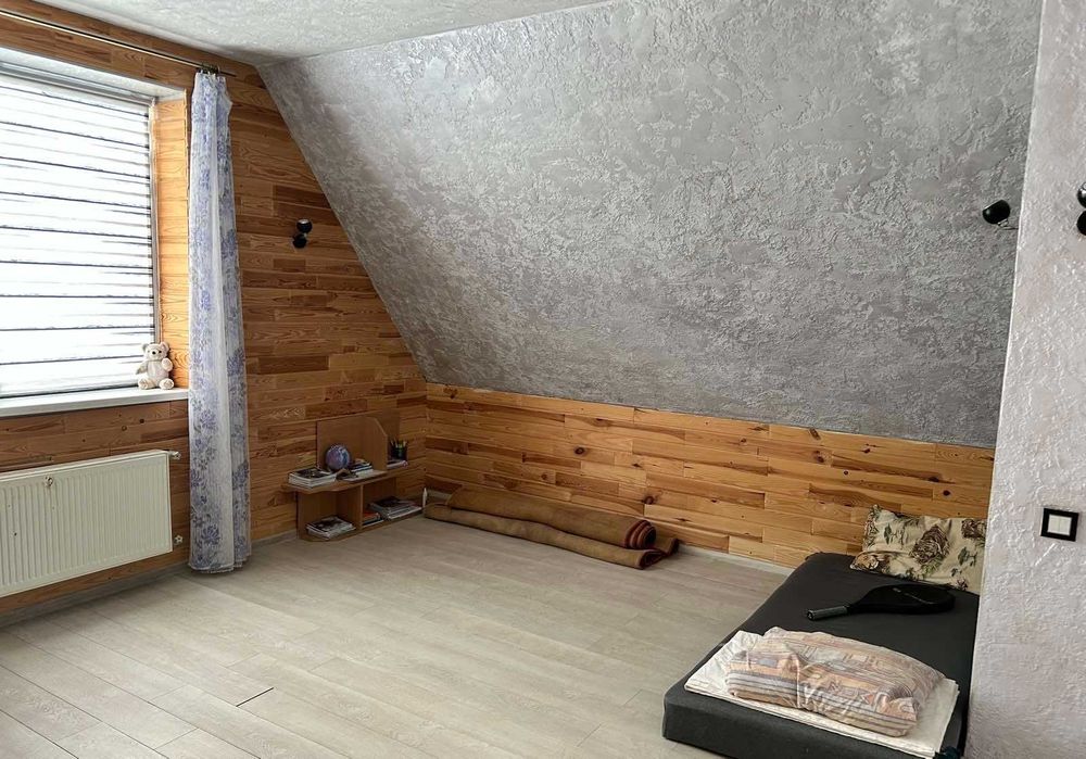 Продам 2х этажный дом в Люботине постройки 2015г.